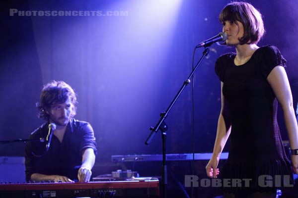 LA FIANCEE - 2010-03-27 - PARIS - La Maroquinerie - 